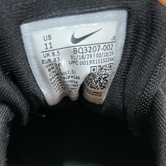 Nike Revolution Running Shoes NWOT - Picture 6 of 6